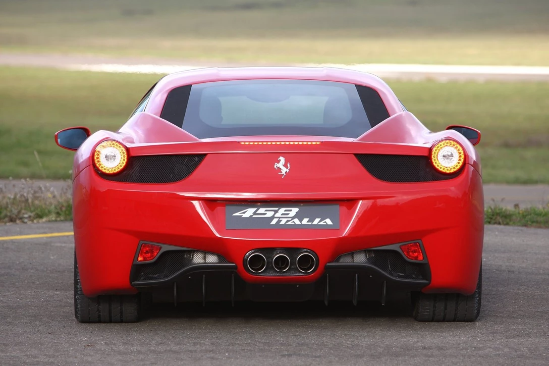 פרארי 458 איטליה