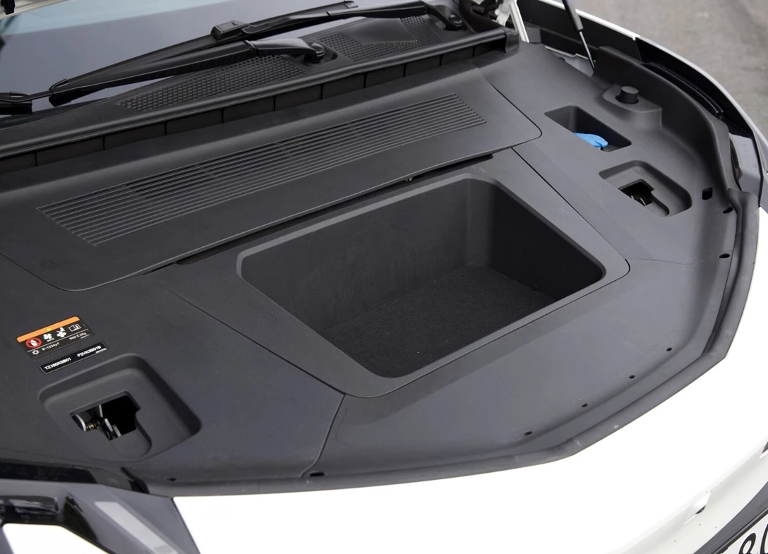 1705702-Zeekr X-2025 (17).jpg