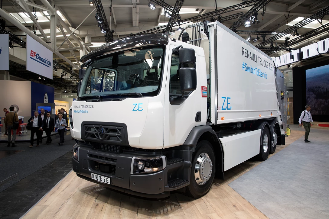 1648106-רנו 1.jpg