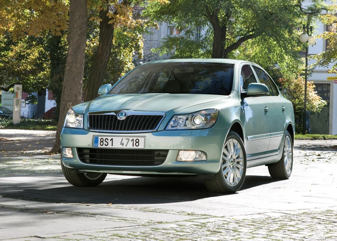 1599699-Skoda-Octavia-2009-1600-01.jpg