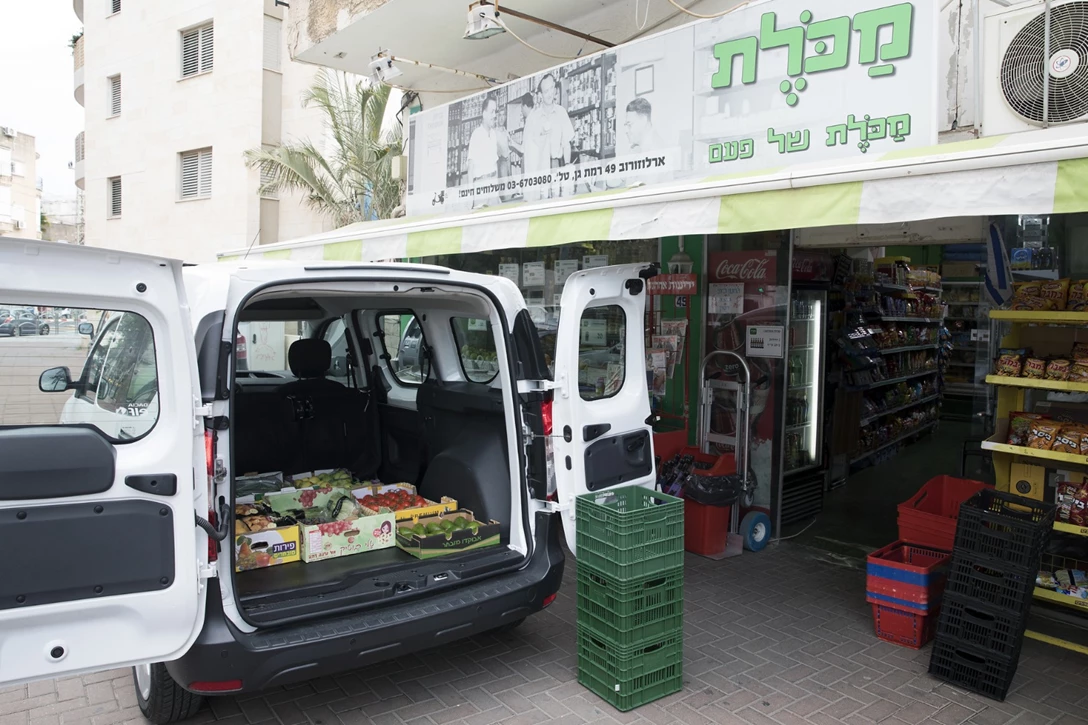 1609073-דאצ'יה דוקר - מבחן דרכים (2).jpg