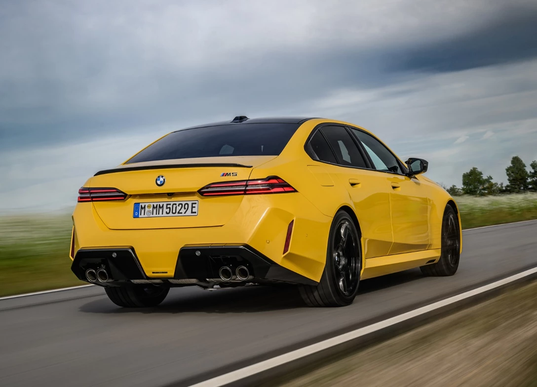 1707405-BMW-M5-2025 (6).jpg