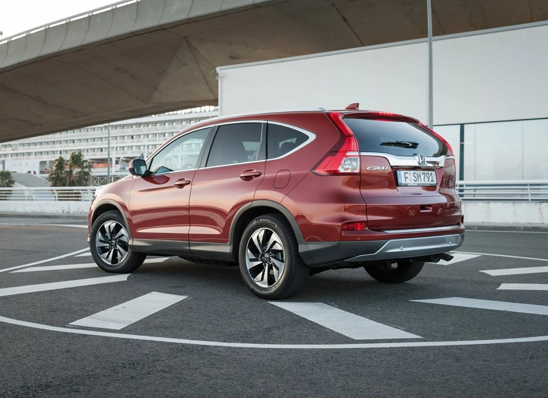 1652851-Honda-CR-V-2016-02.jpg