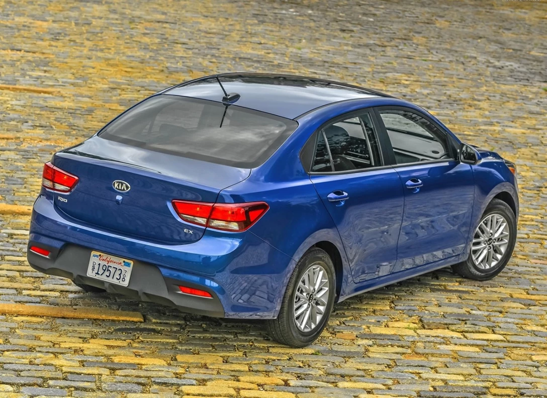 1644359-Kia-Rio-2018-04.JPG