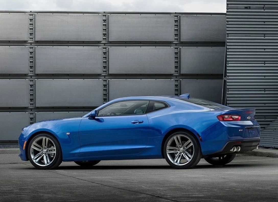 1660962-Chevrolet-Camaro-2019-02.jpg