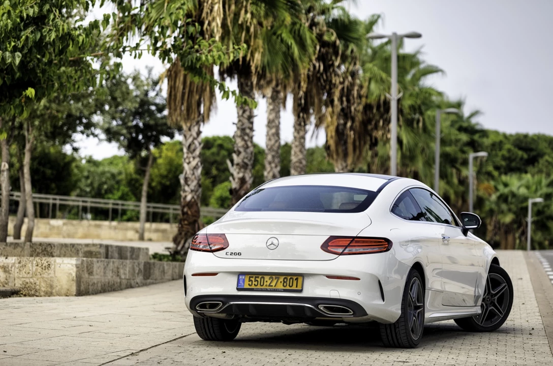 1608688-מרצדס C200 קופה מבחן דרכים (3).jpg