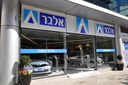 אלבר פותחת אולם תצוגה למכירת רכב