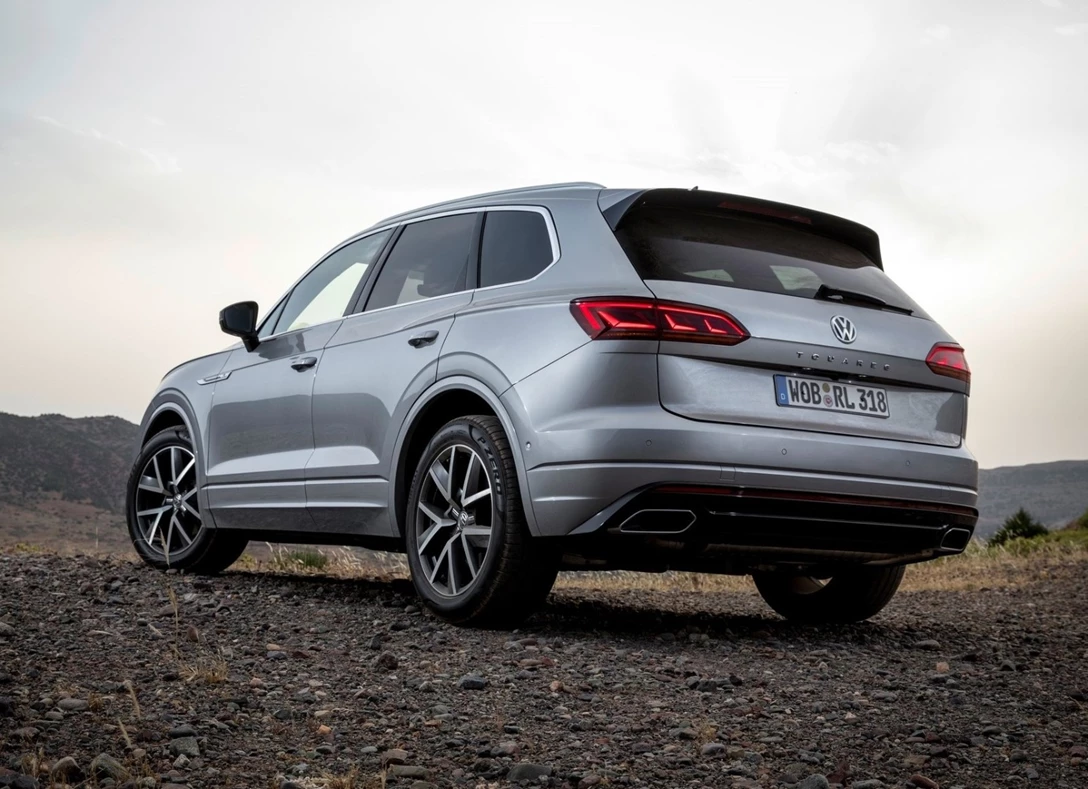 1643469-Volkswagen-Touareg-2020-02.jpg
