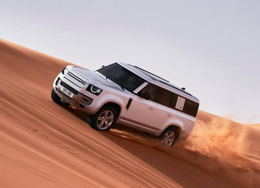 Land_Rover-Defender_90-2025 (17).jpg