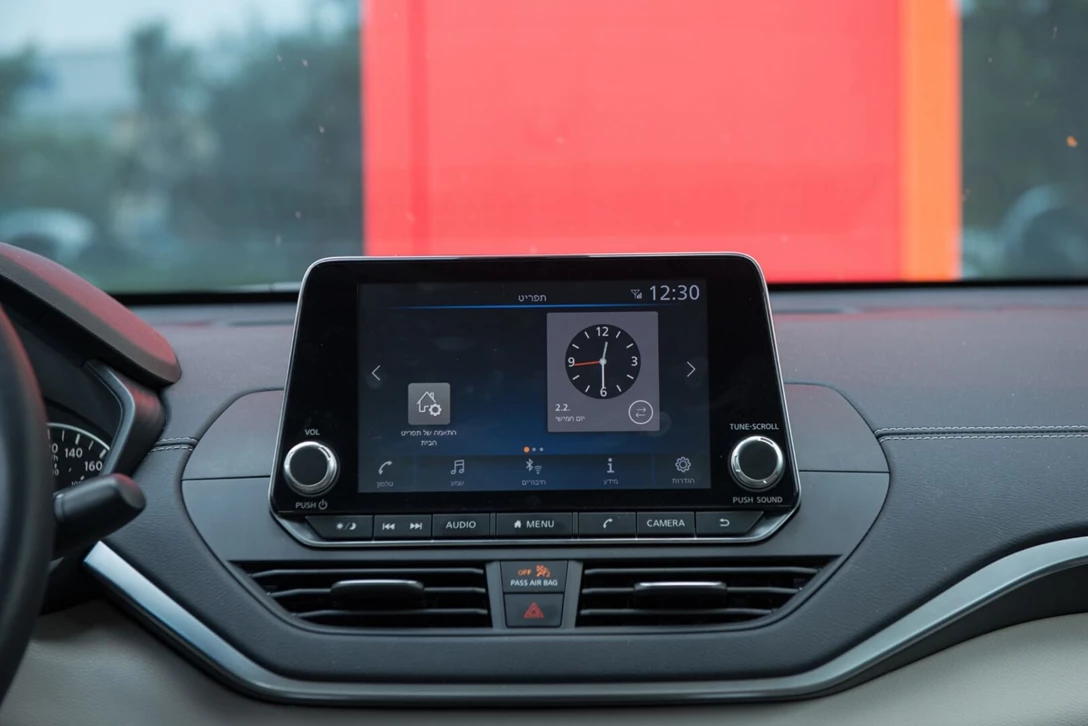 1620935-18-BY BENNY DOUTSH-50.jpg