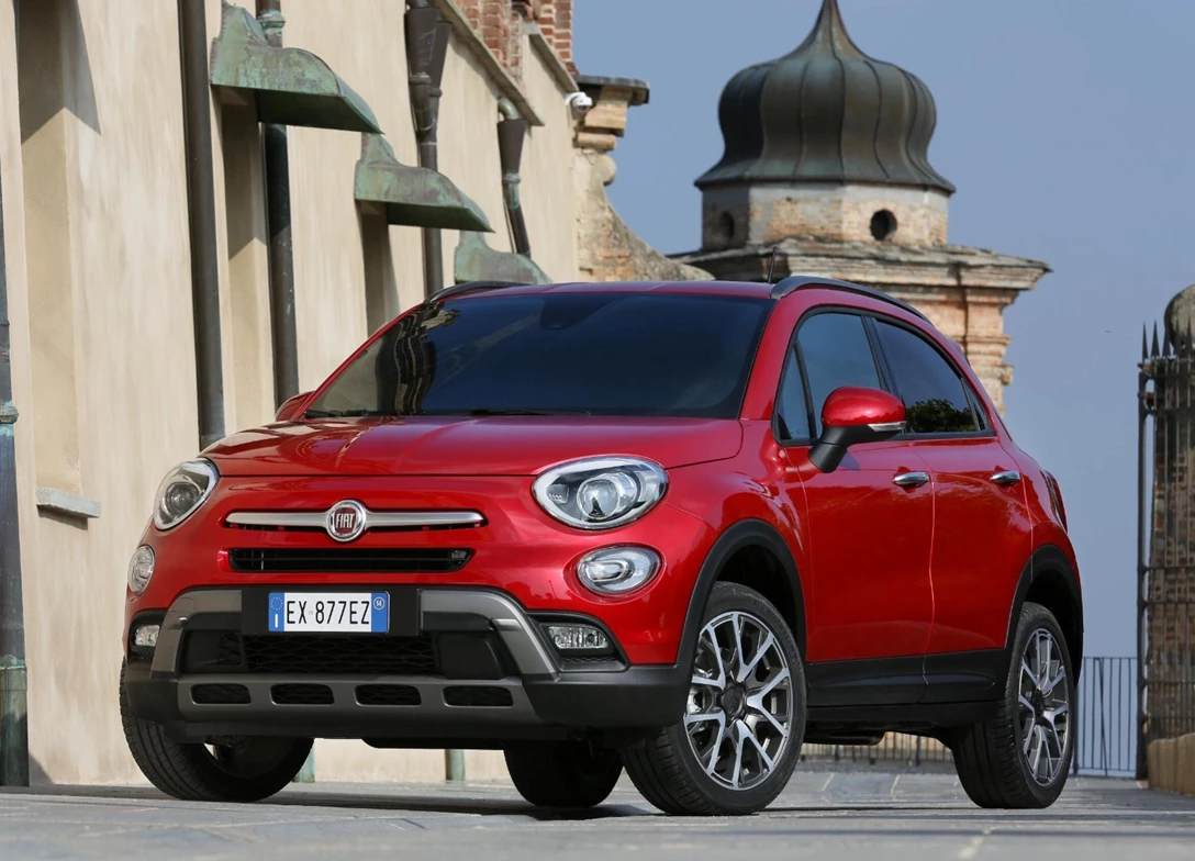 1687862-Fiat-500X-2018-00.jpg