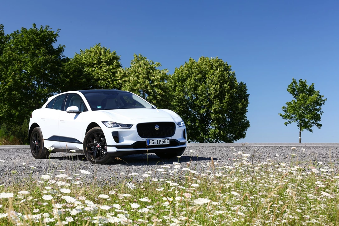 1603760-יגואר i פייס השקה עולמית (23).jpg