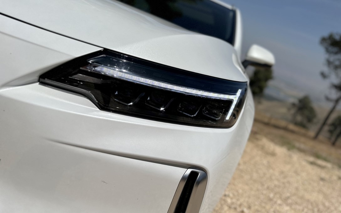 1682684-SKYWELL ET5 - 6-min.jpeg