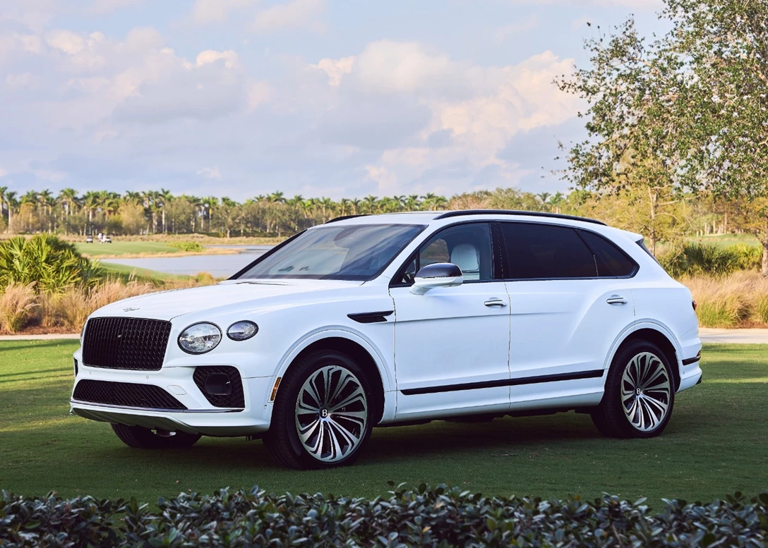1679569-Bentley-Bentayga-2023-04.jpg