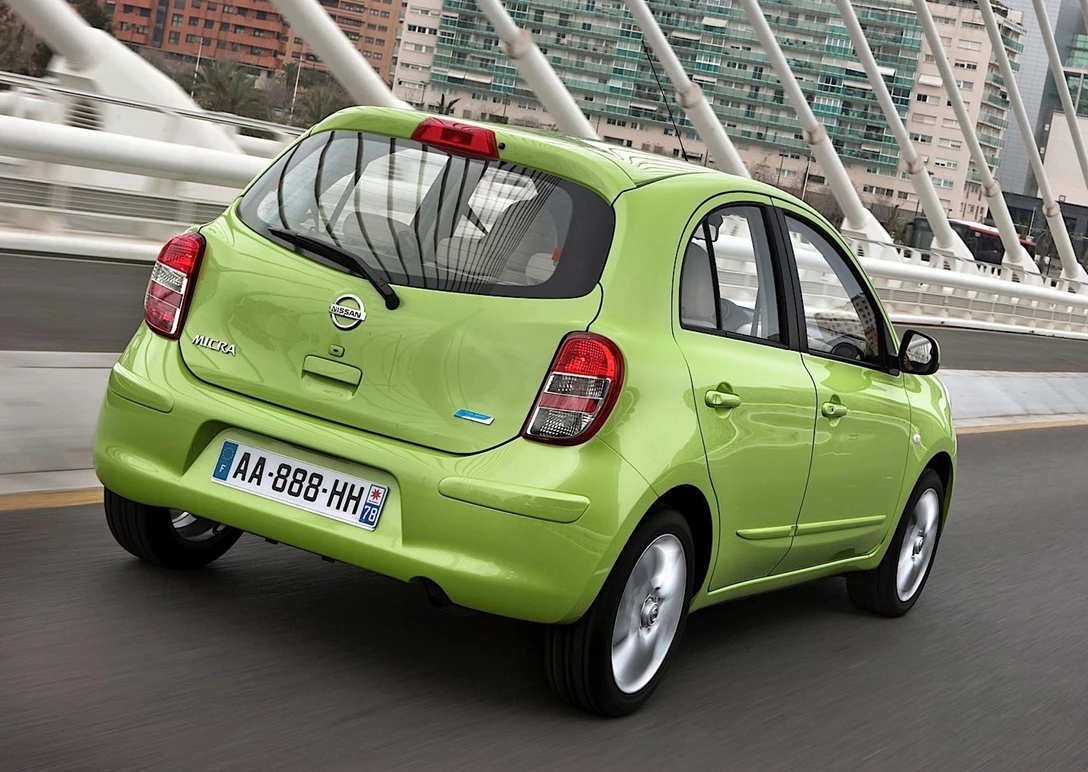 1651269-Nissan-Micra-2011-04.jpg