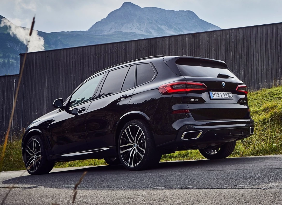 1643756-BMW-X5-2021-02.jpg