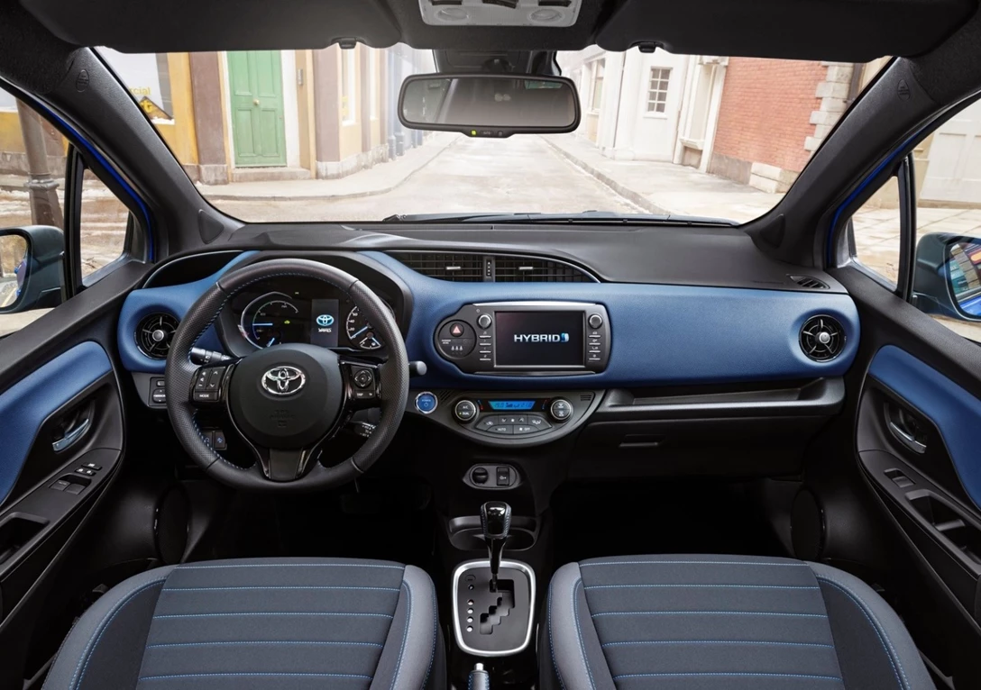 1635733-Toyota-Yaris-2018-06.jpg