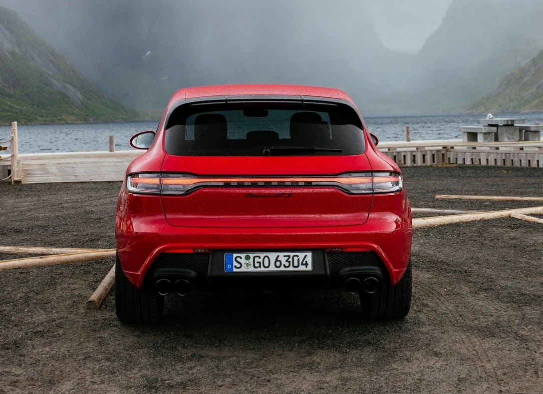 1671546-Porsche-Macan-2022-06.jpg
