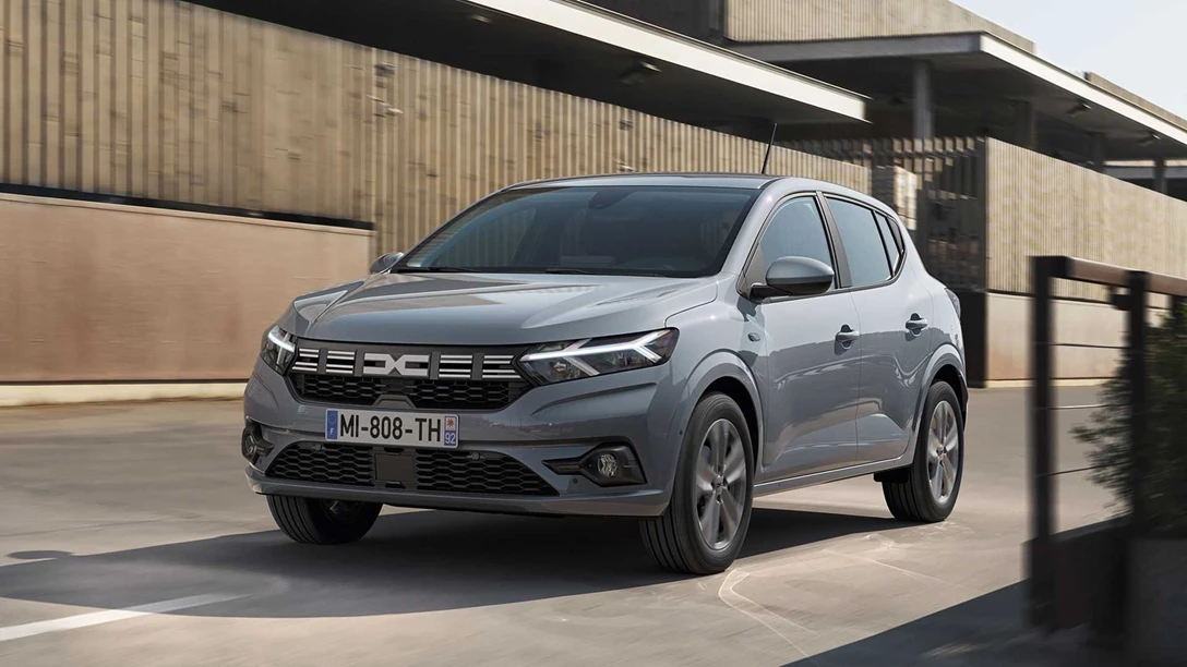 1662875-dacia-la-nuova-identita-di-marca-della-gamma (4).jpg