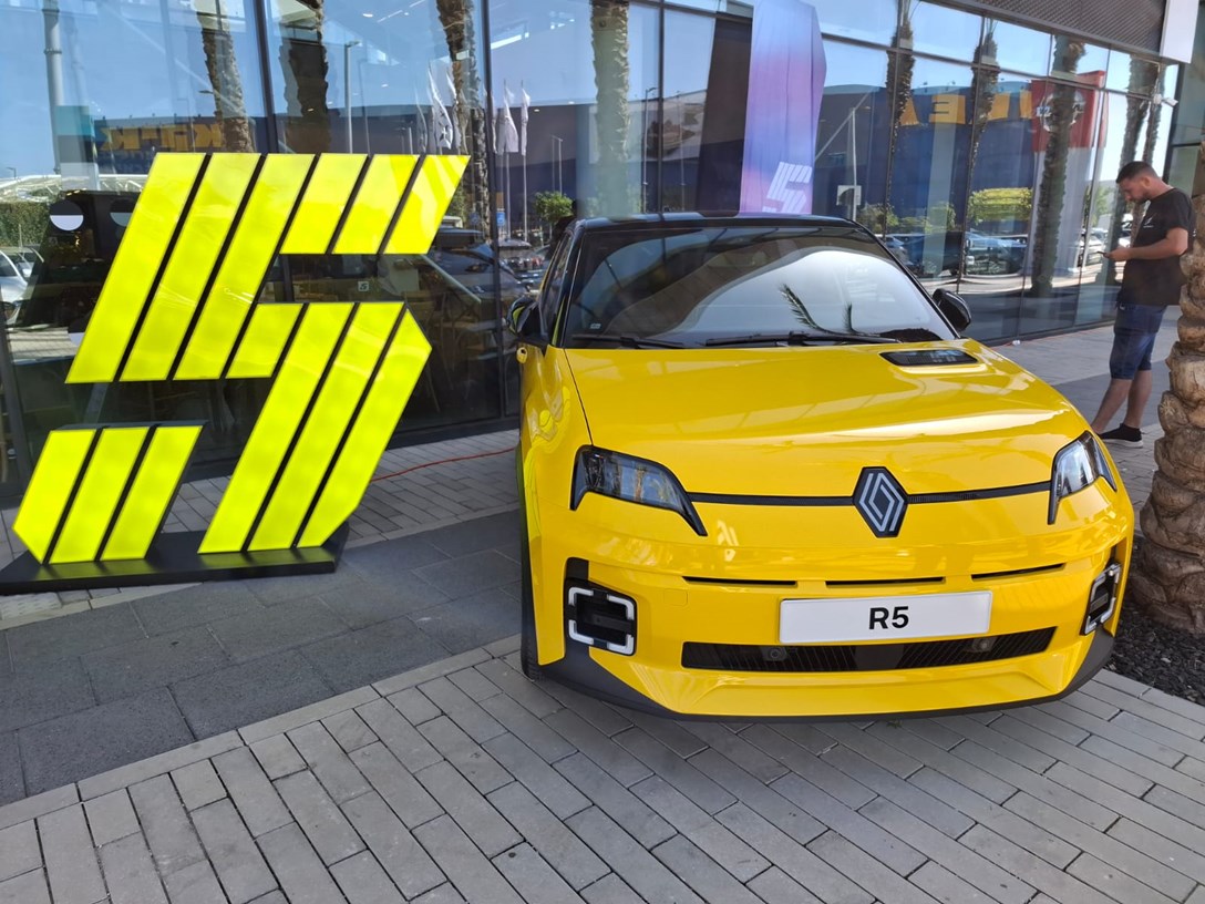 WhatsApp Image 2025-10-26 at 11.52.15.jpeg