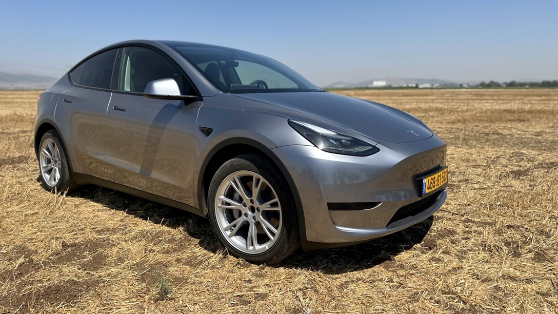 1685259-MODEL Y RWD - 20-min.jpeg