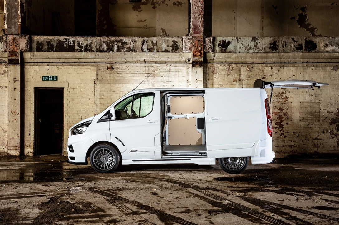 1595196-MS-RT Transit Custom-73.jpg