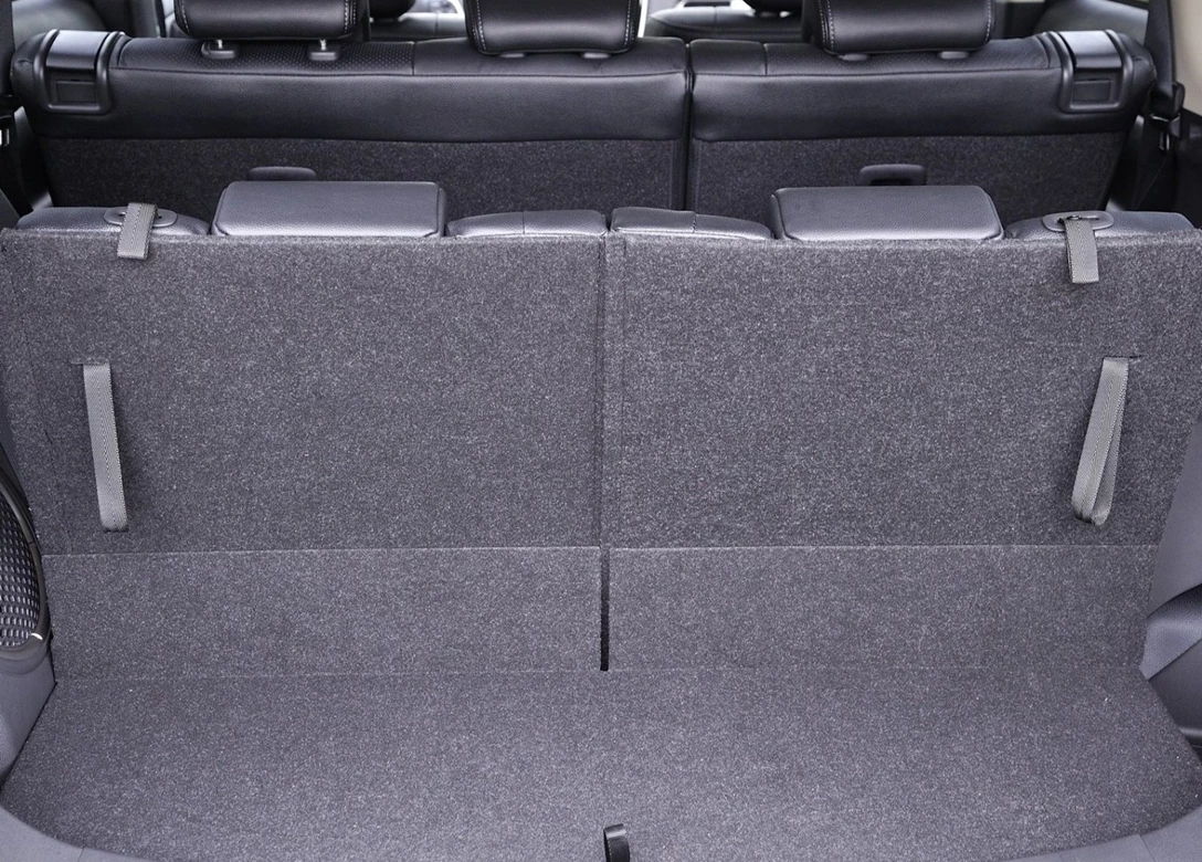 1598585-תאי מטען (2).jpg