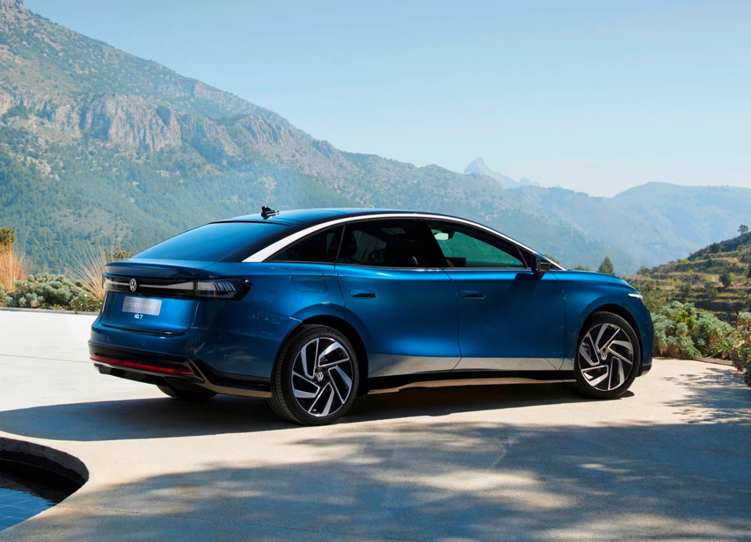 1703989-Volkswagen ID.7-2024-000.jpg