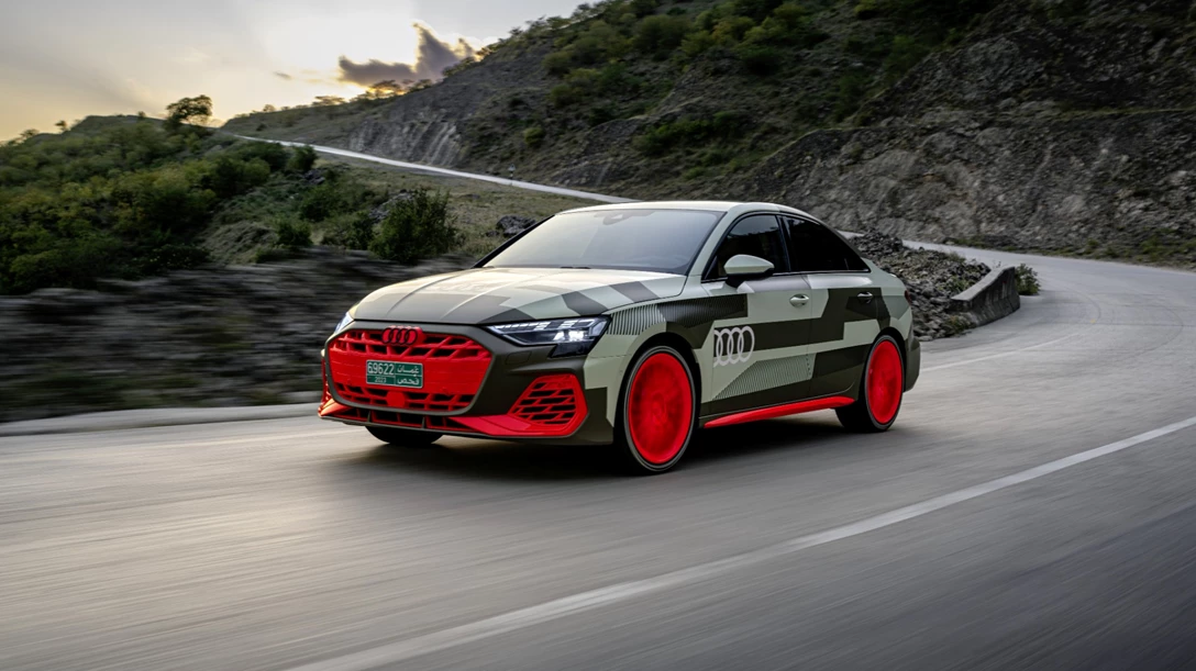 1692978-35061-AudiS3SportbackandS3Saloon-min.jpg