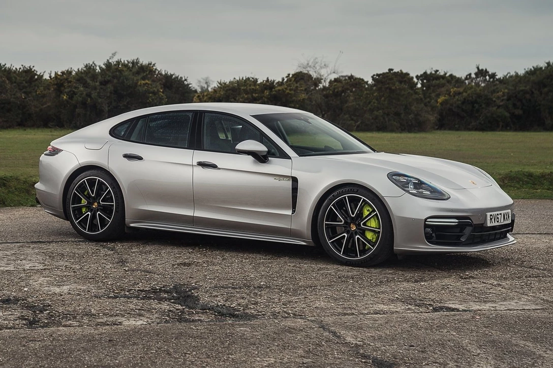 1597607-היברידי פלאג אין (10).jpg