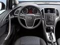 1585827-Opel-Astra_Sedan 3.jpg