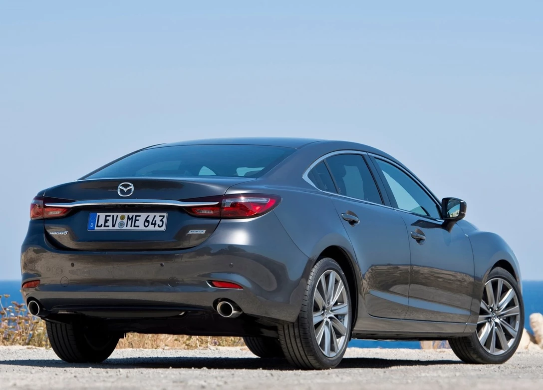 1636566-Mazda-6-2019-02.jpg