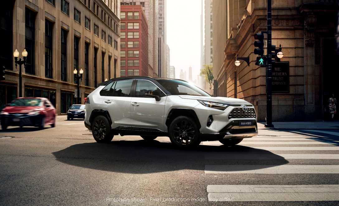 1662417-2023-rav4-ext-001-2.jpg