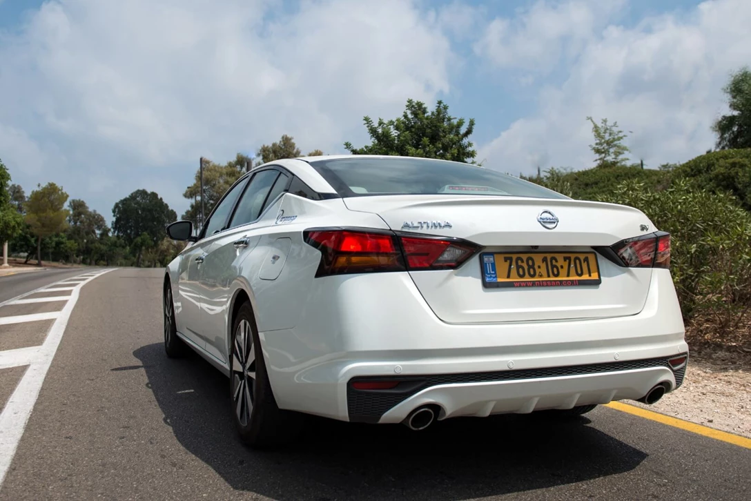 1620927-02-BY BENNY DOUTSH-3.jpg