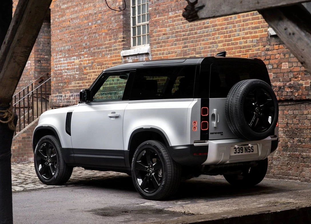 Land_Rover-Defender_90-2025 (4).jpg