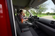 1706350-Volkswagen-Crafter-2025-03.jpg