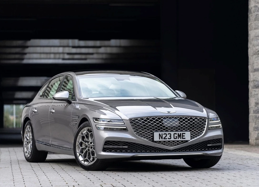1657240-Genesis-G80-2022-01.jpg