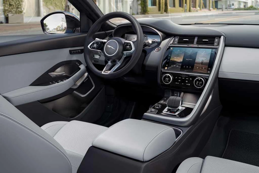 1641525-Jag_E-PACE_21MY_Interior_281020_060.jpg