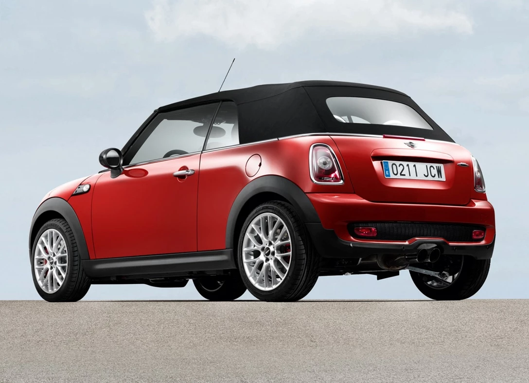 1660921-Mini-Cooper_S_Convertible-2015-08.jpg