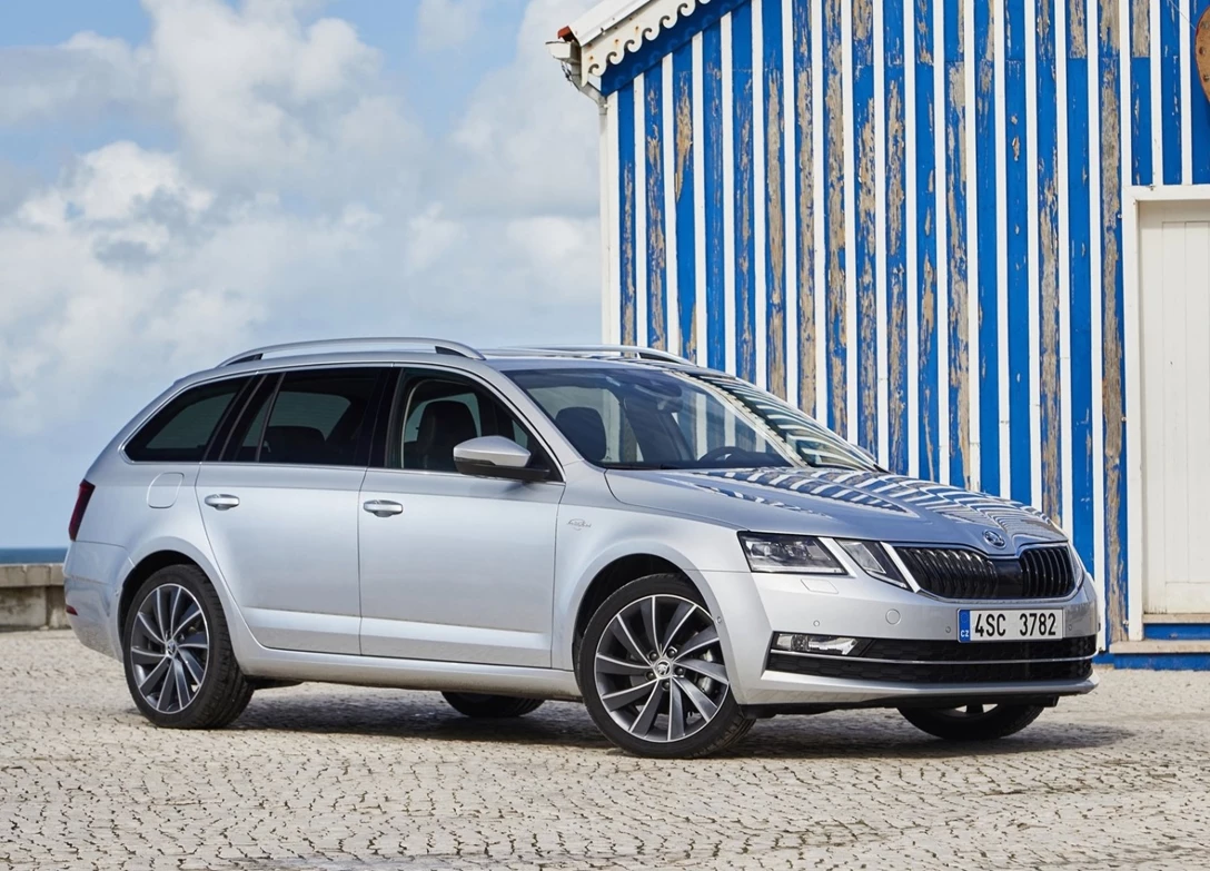 1635574-Skoda-Octavia_Combi-2017-05.jpg
