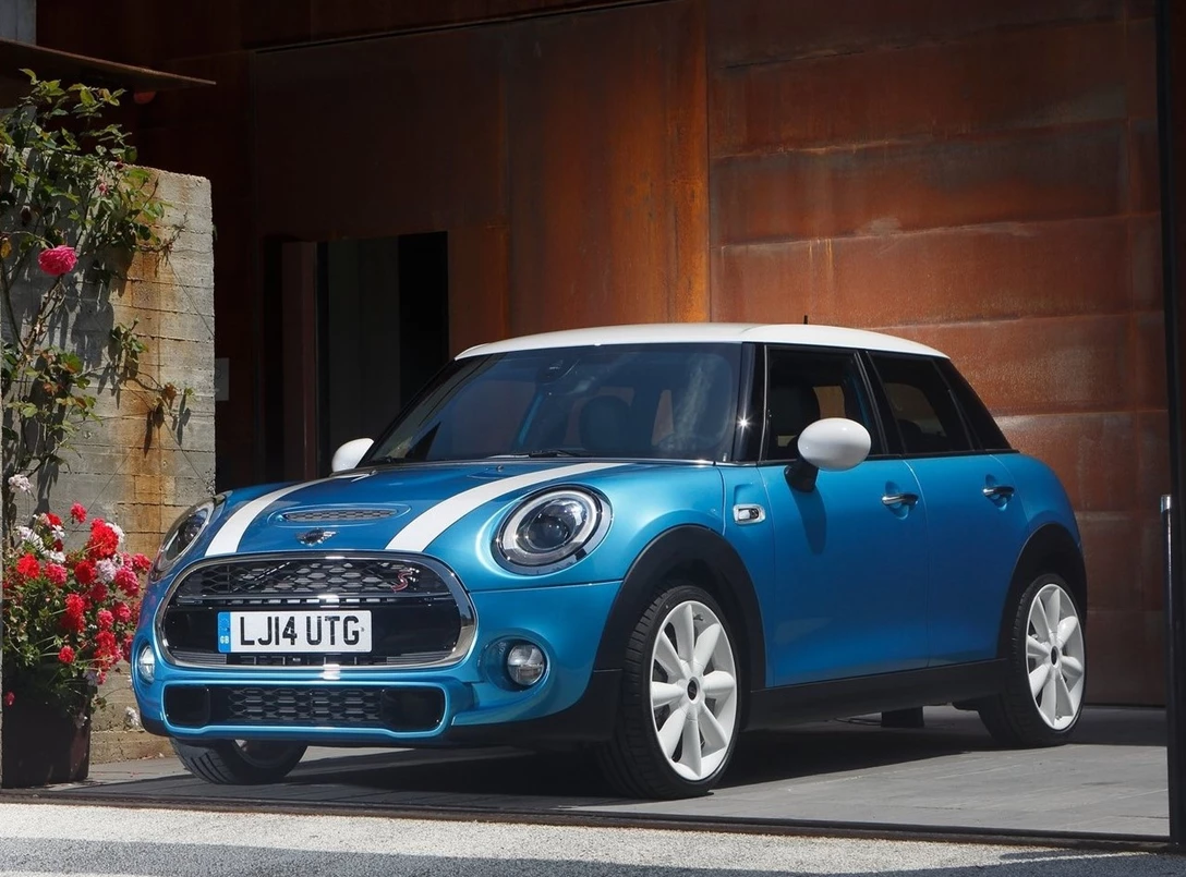 1659232-Mini-Cooper-2015-05.jpg