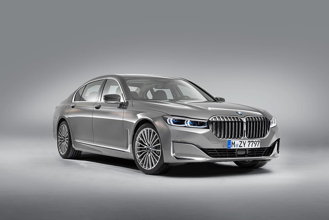 1610275-P90331993_highRes_the-new-bmw-7-series.jpg