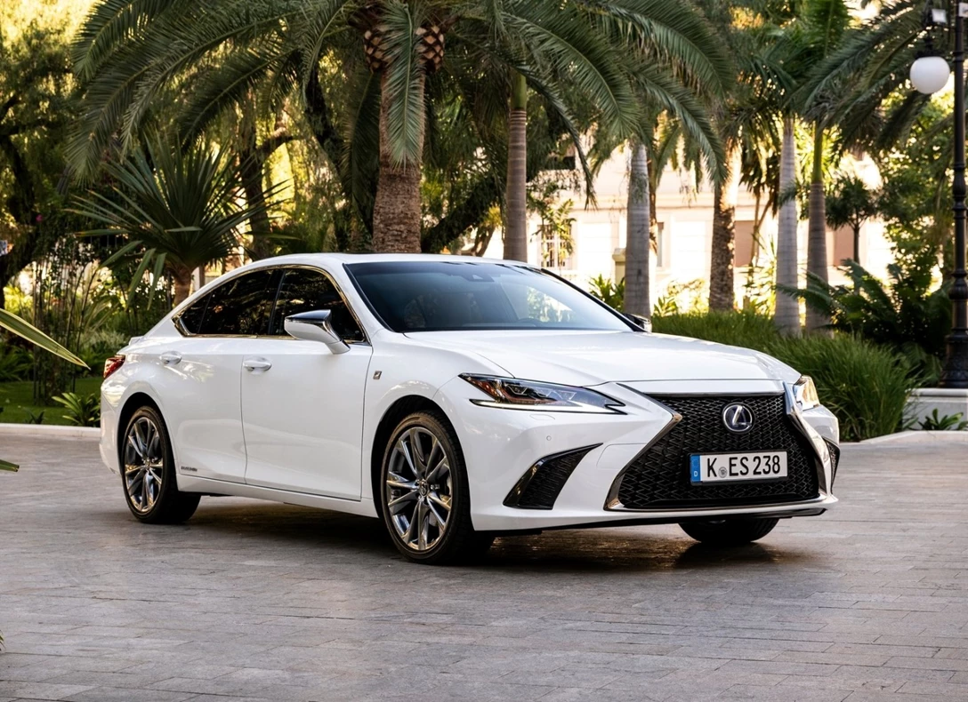1664455-Lexus-ES_EU-Version-2021-01.jpg