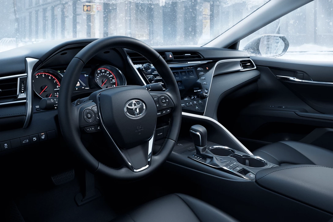 1625149-2020_Camry_AWD_Interior_01.png