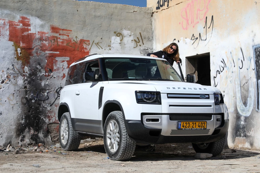 1640651-מסע לרגל השקת הדיפנדר הקצר בישראל, צילום רונן טופלברג (121).jpg