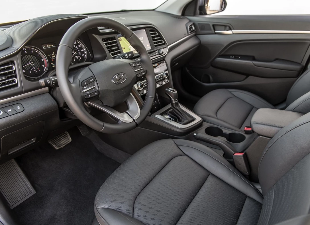 1643061-Hyundai-Elantra-2021-05.jpg