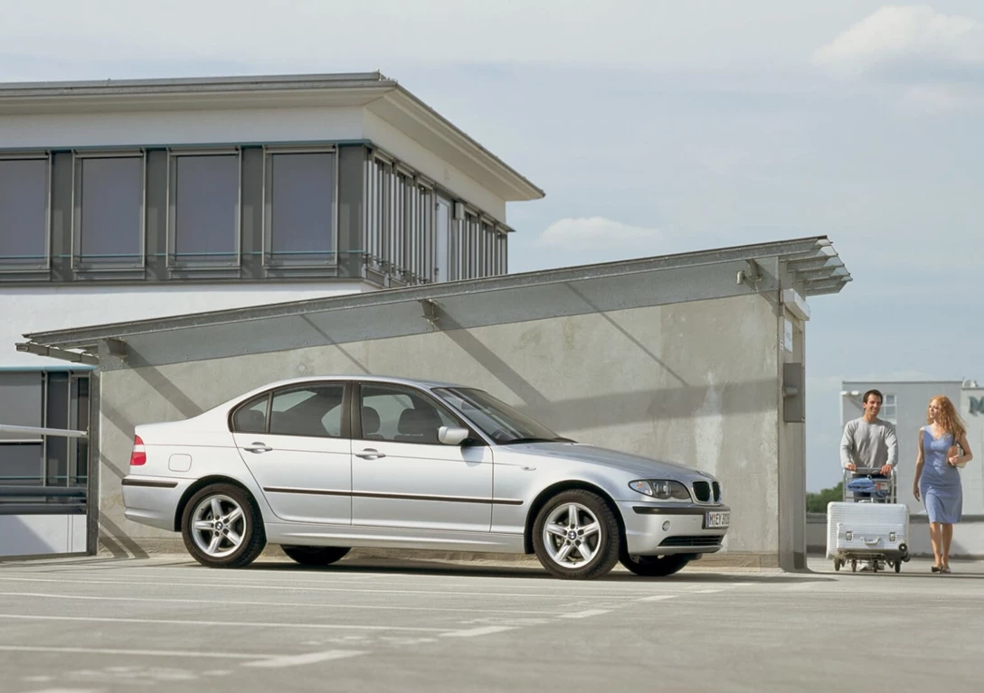 1620026-BMW-3-Series-2002-01.jpg