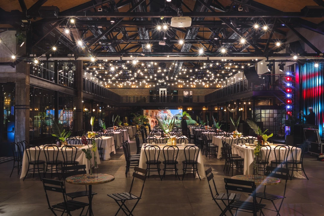 1611798-  (11 of 127).jpg