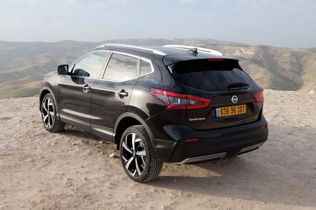 1612061-ניסאן קשקאי 1.3 ל' (2).JPG