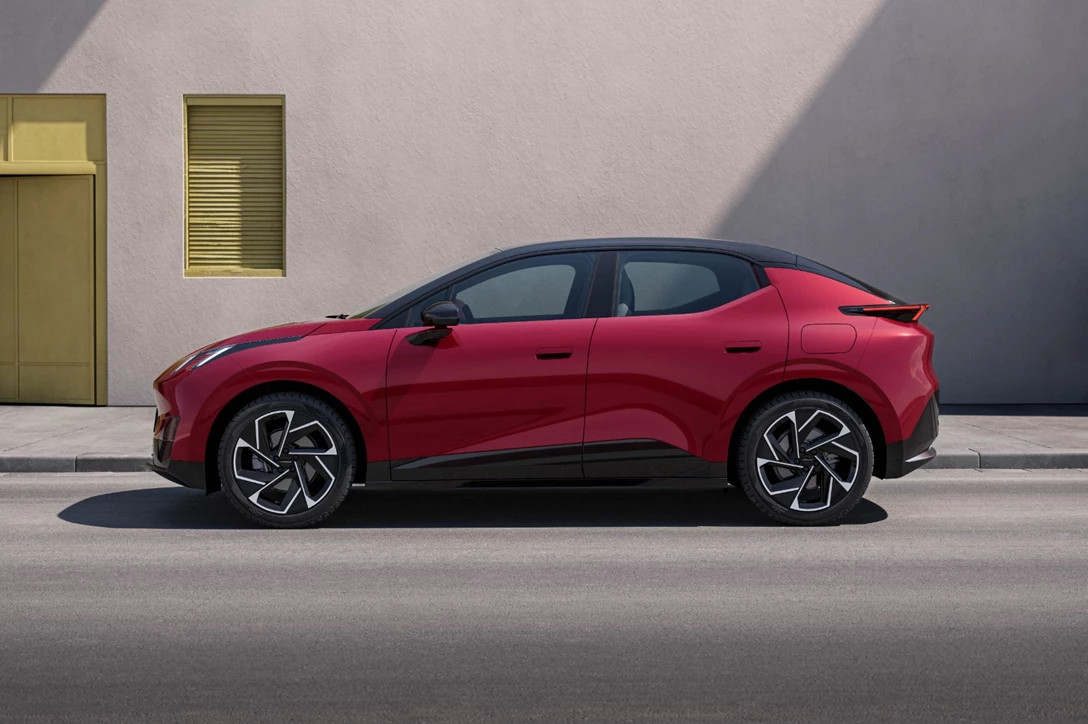 1703396-LYNKCO 02 Exterior 01 Hires 7e3745.jpg